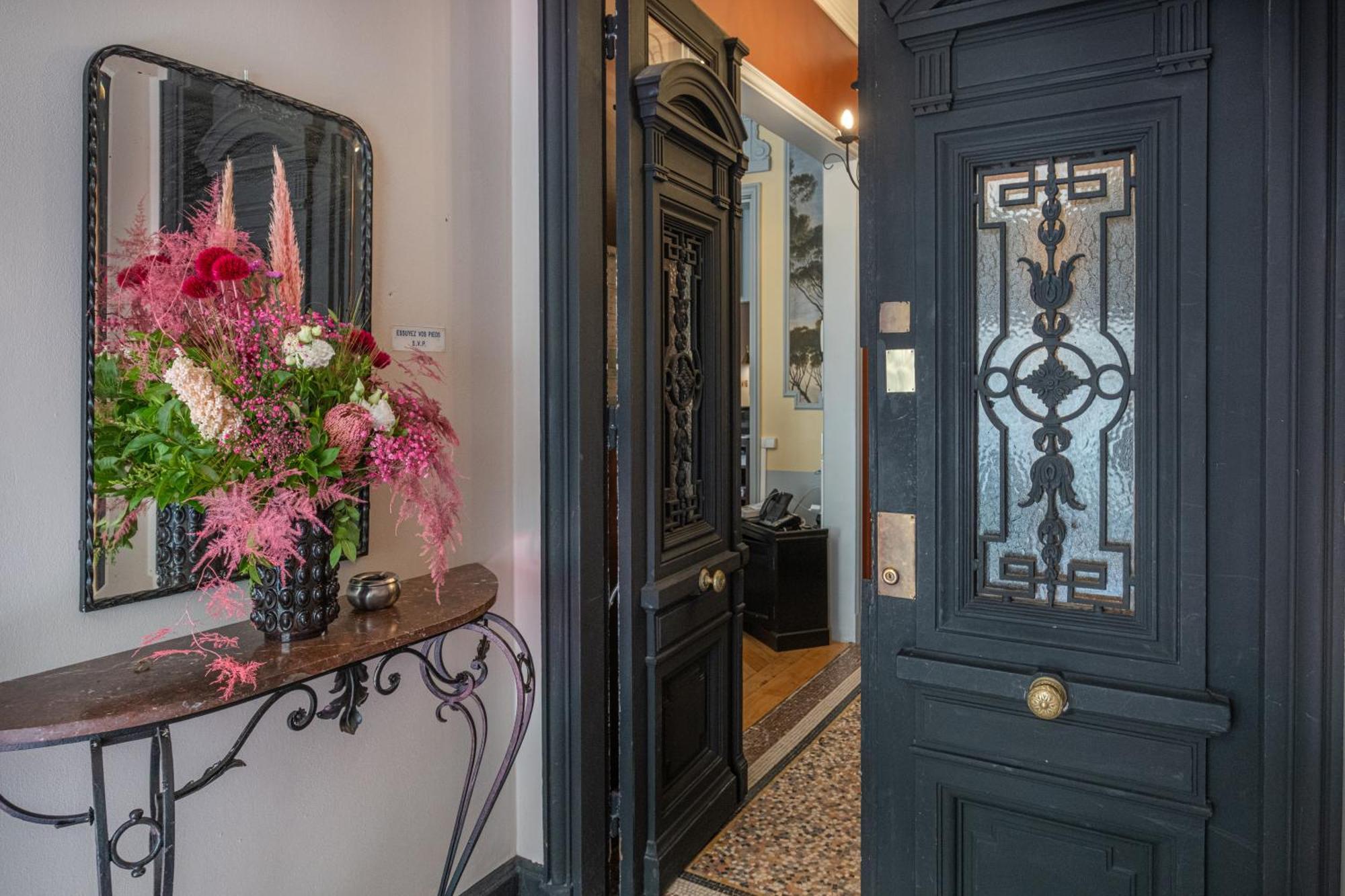 Hotel Le Paris Singulier Zewnętrze zdjęcie